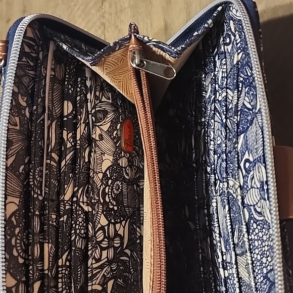 Wallet - Picture 7 of 12